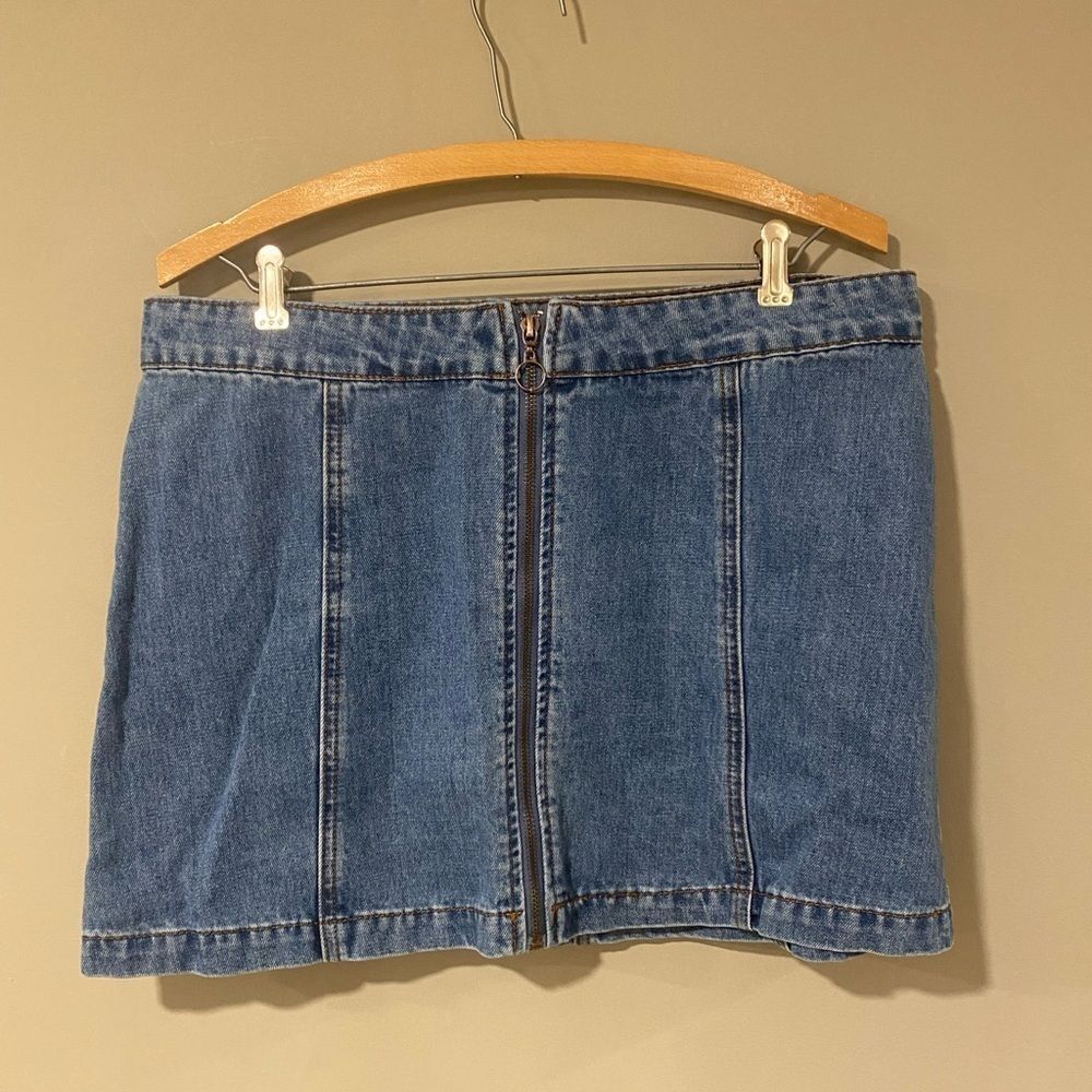Altar’d State Y2K Inspired‎ Mini Jean Denim Zip-up Skirt Size Large